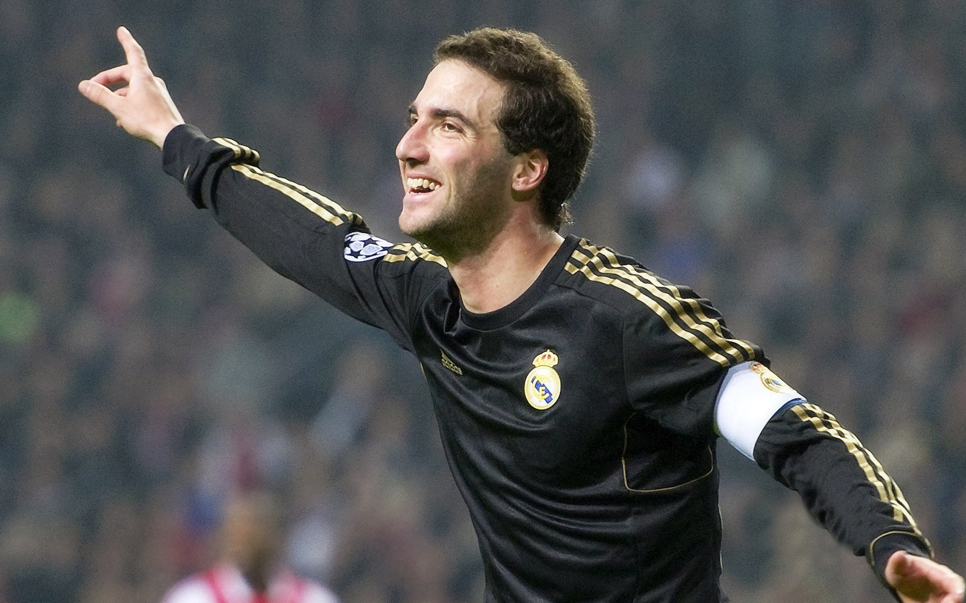 开云中国大陆-足球裁判国际交流会议顺利召开，提高执裁水平，2020足球裁判法